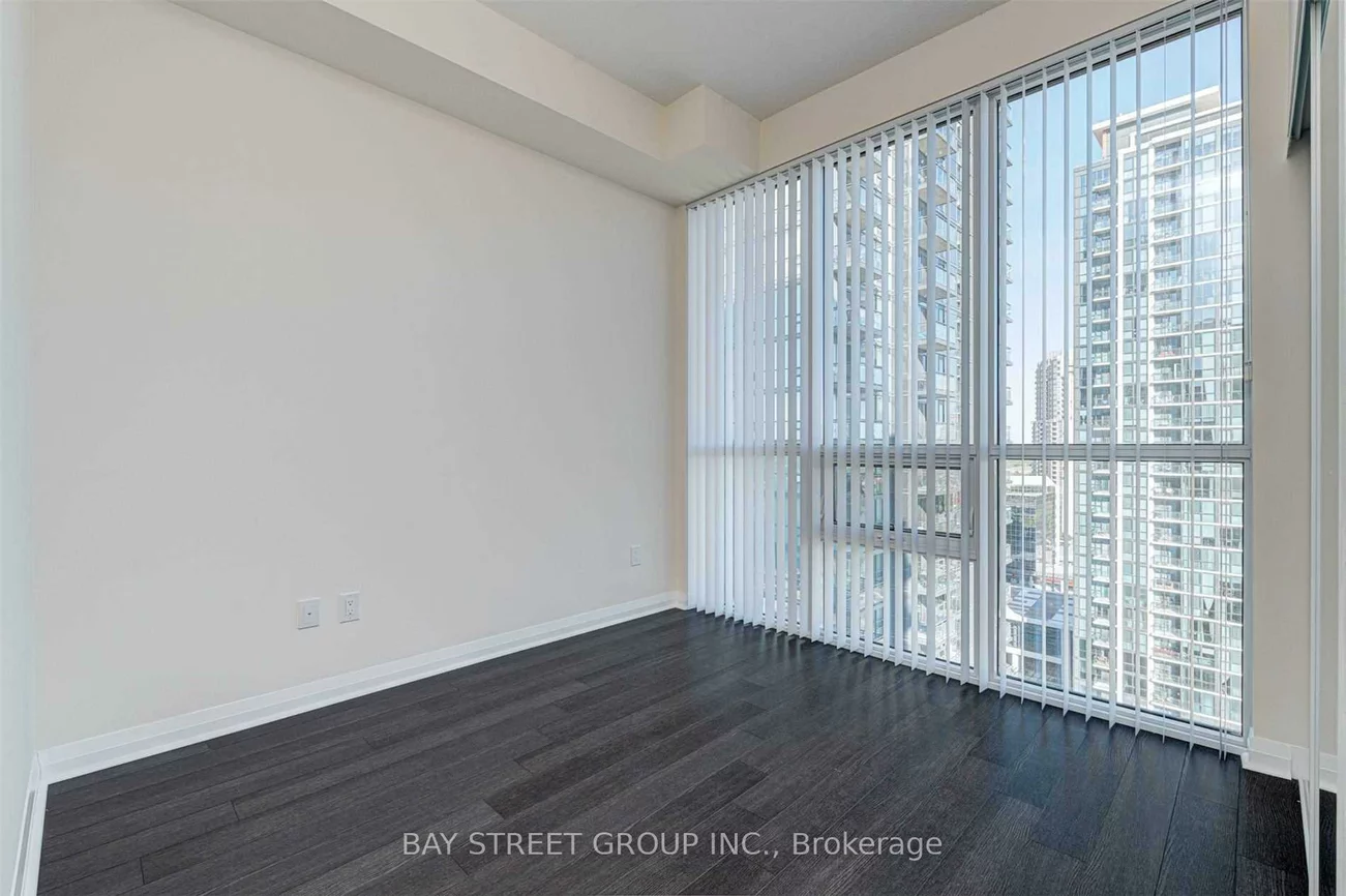 5033, Four Springs, Hurontario, Mississauga