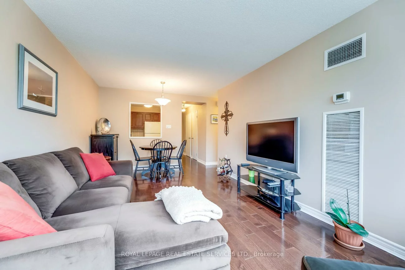 1110, Walden, Clarkson, Mississauga