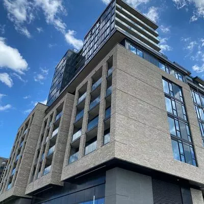 86, Dundas, Cooksville, Mississauga