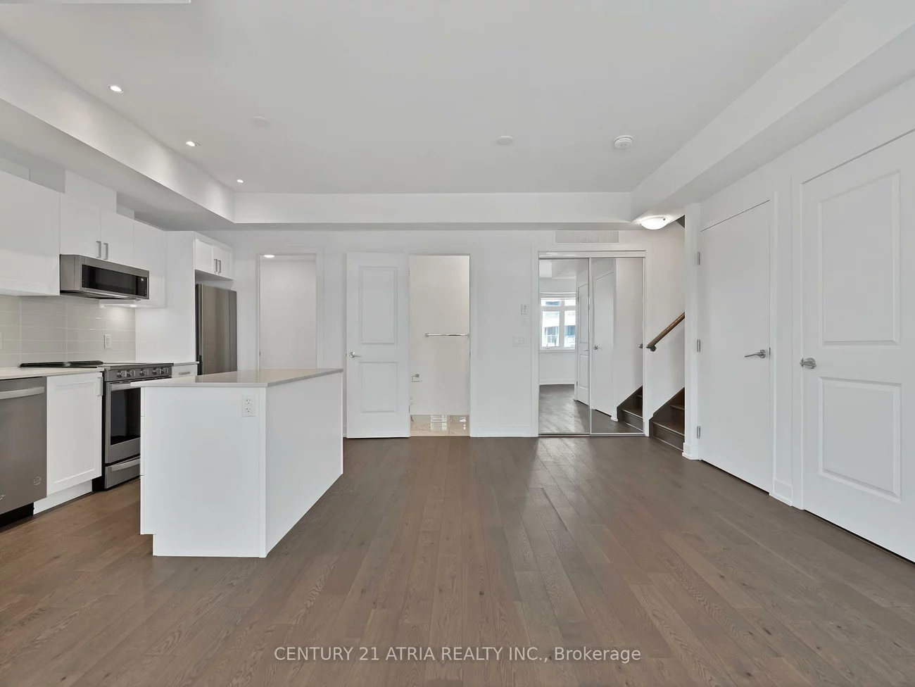 1070, Douglas Mccurdy, Lakeview, Mississauga