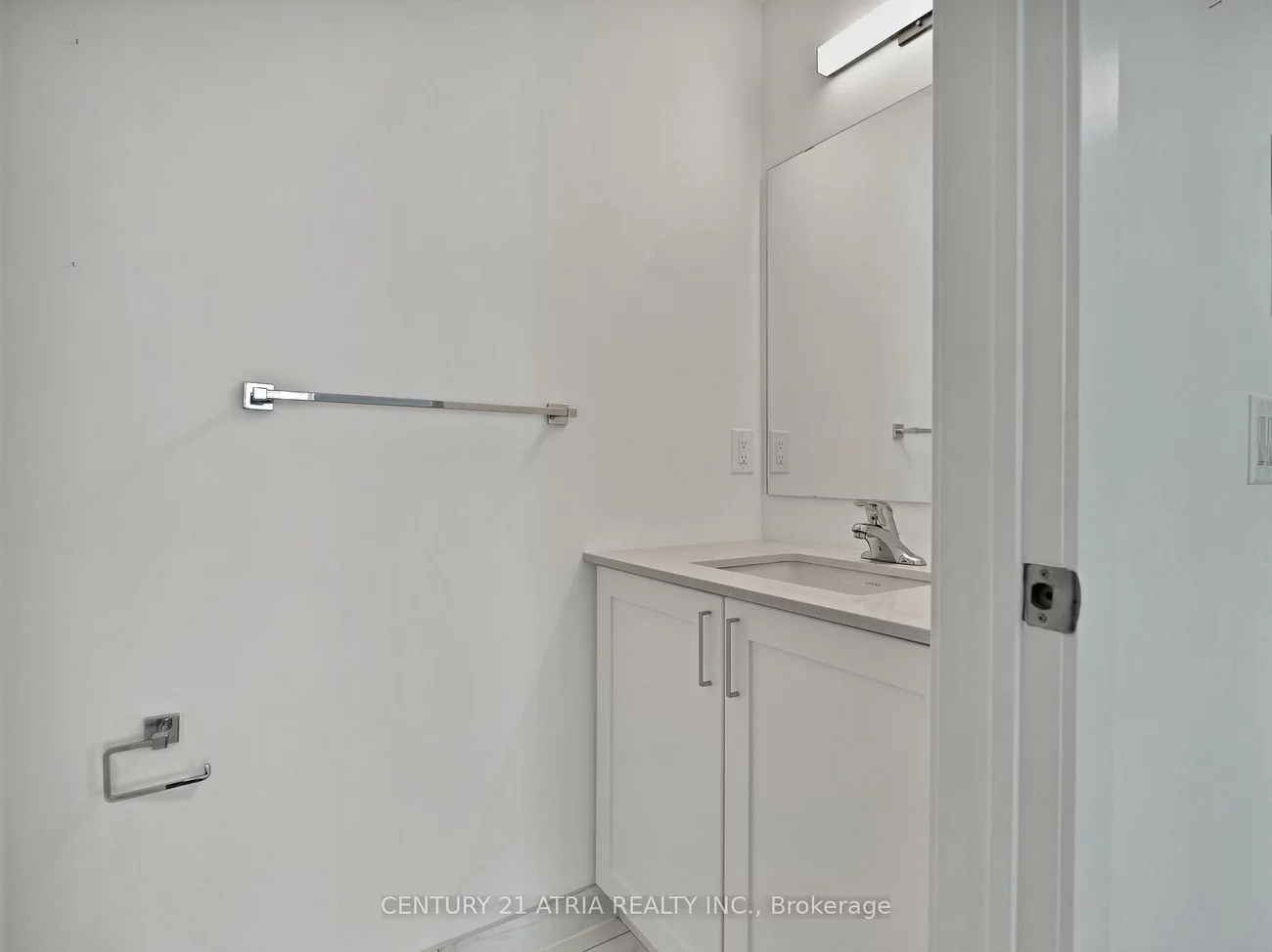 1070, Douglas Mccurdy, Lakeview, Mississauga
