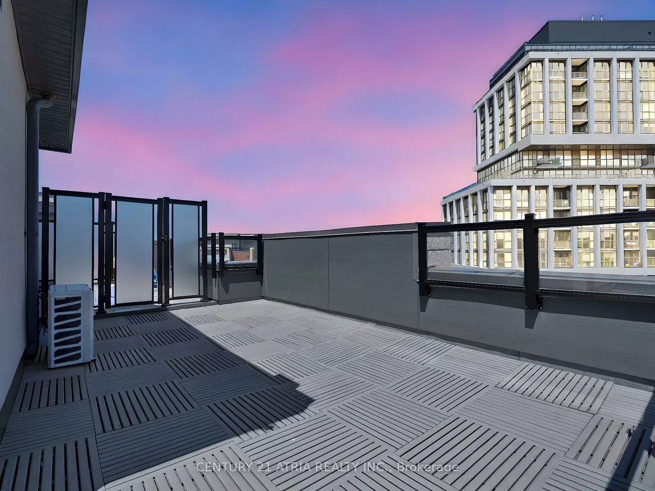 1070, Douglas Mccurdy, Lakeview, Mississauga