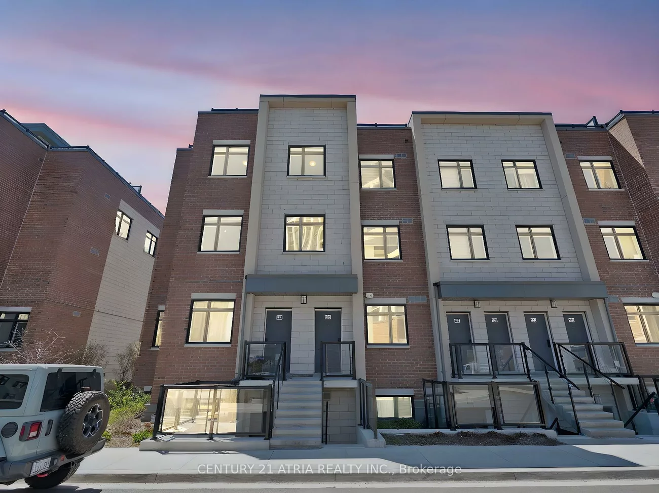 1070, Douglas Mccurdy, Lakeview, Mississauga