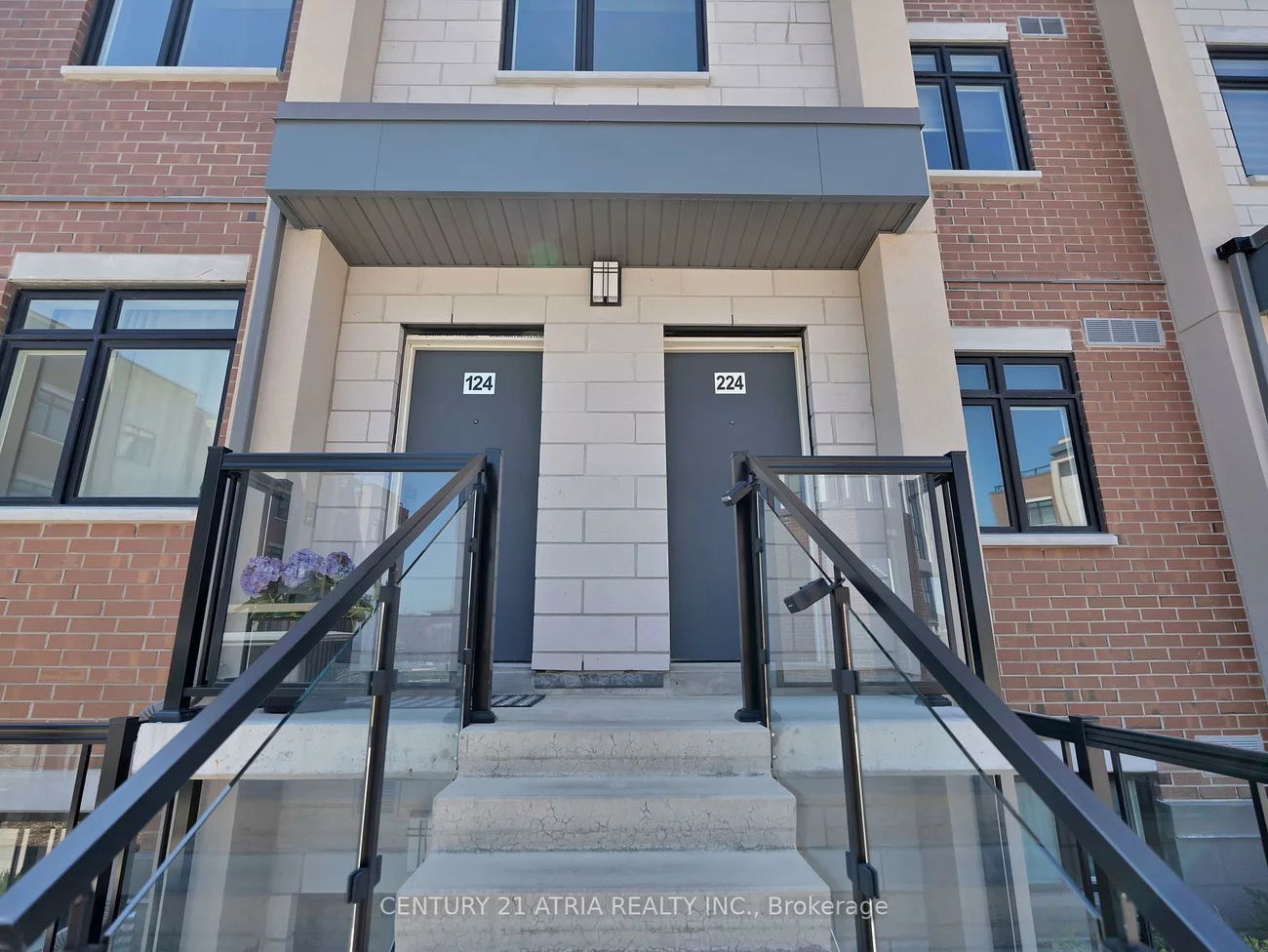 1070, Douglas Mccurdy, Lakeview, Mississauga