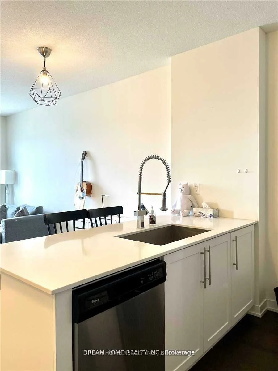 4011, Brickstone, City Centre, Mississauga