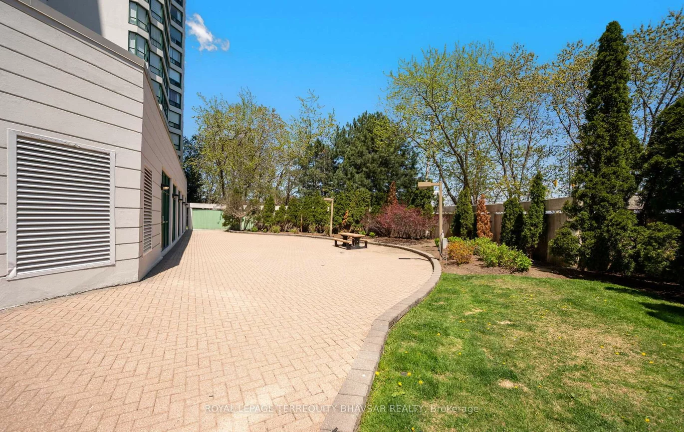 4450, Tucana, Hurontario, Mississauga