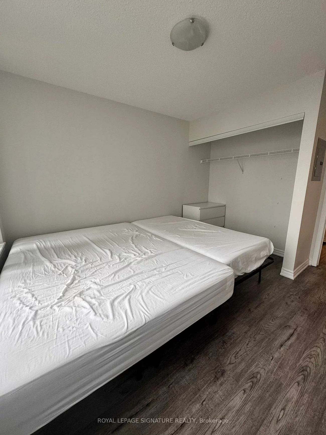 4090, Living Arts, City Centre, Mississauga