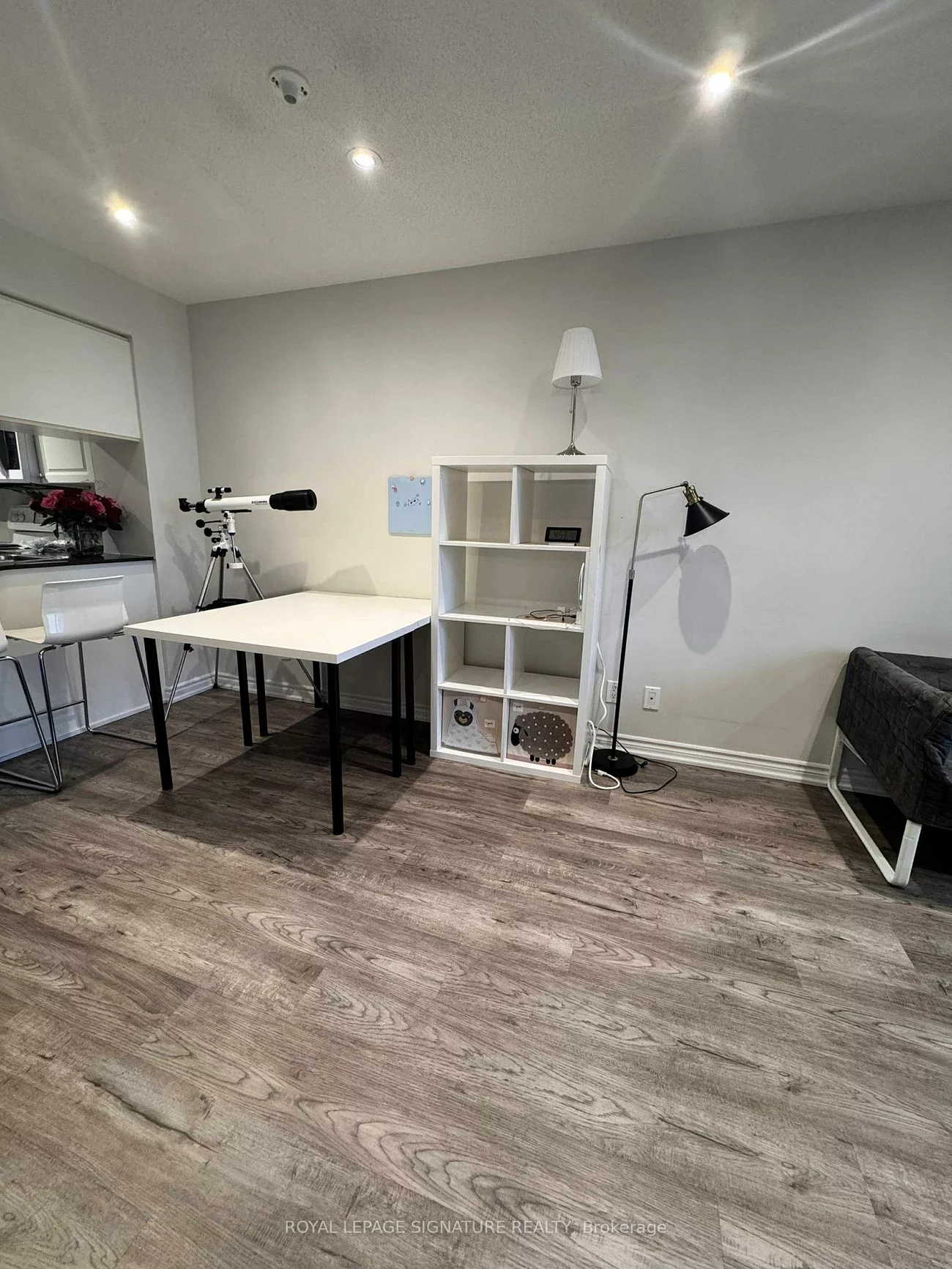 4090, Living Arts, City Centre, Mississauga