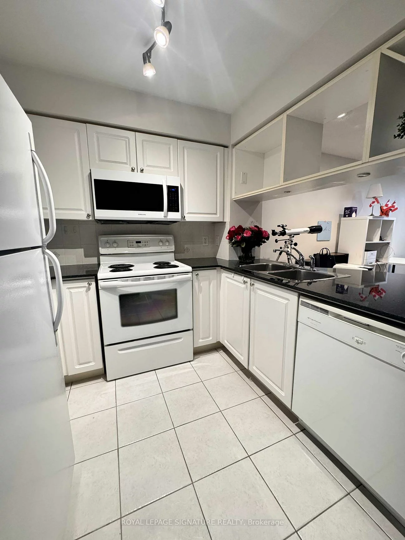 4090, Living Arts, City Centre, Mississauga