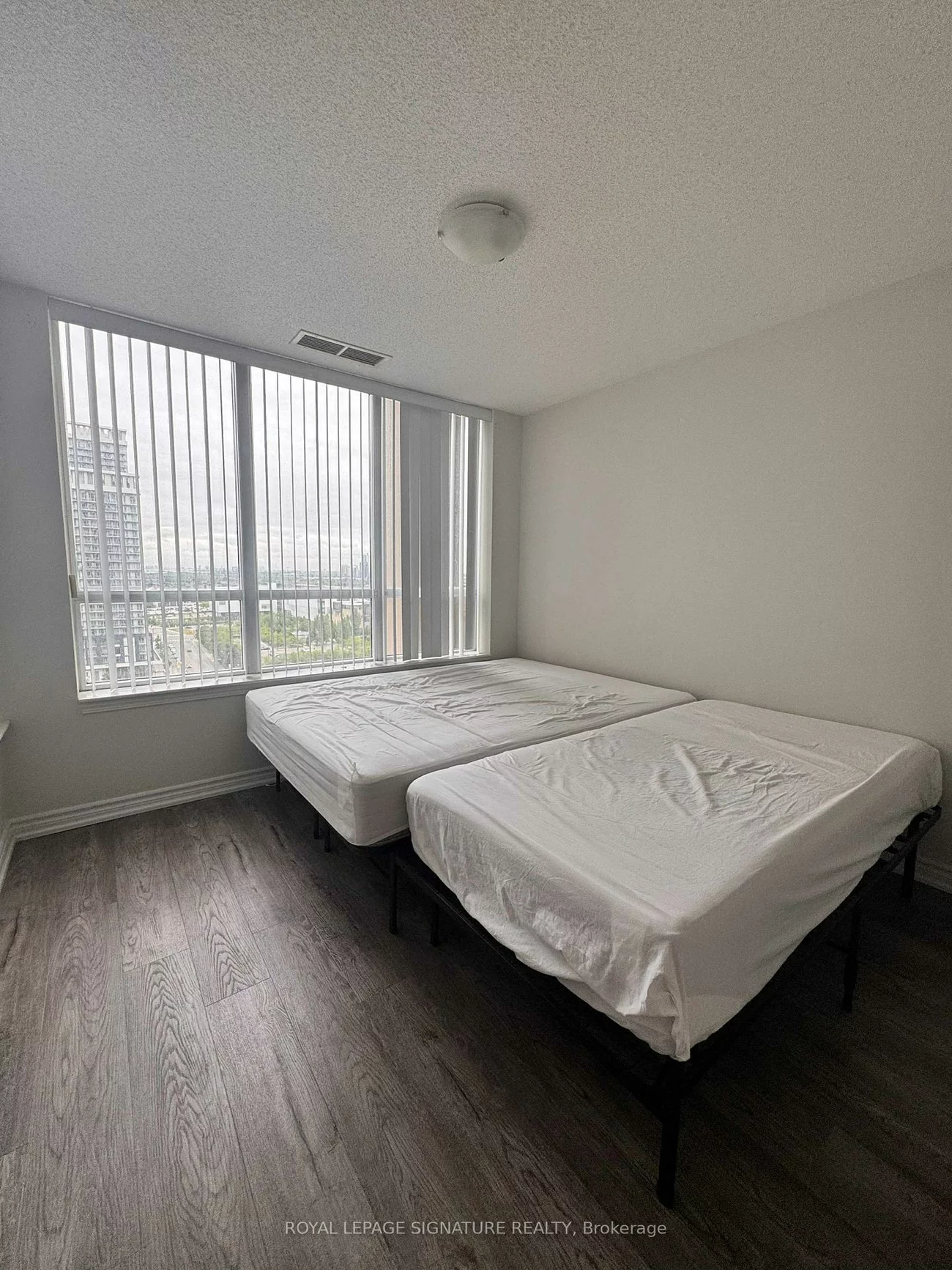 4090, Living Arts, City Centre, Mississauga