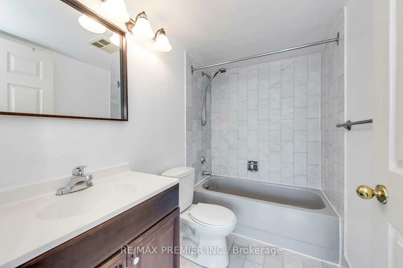 285, Enfield, City Centre, Mississauga