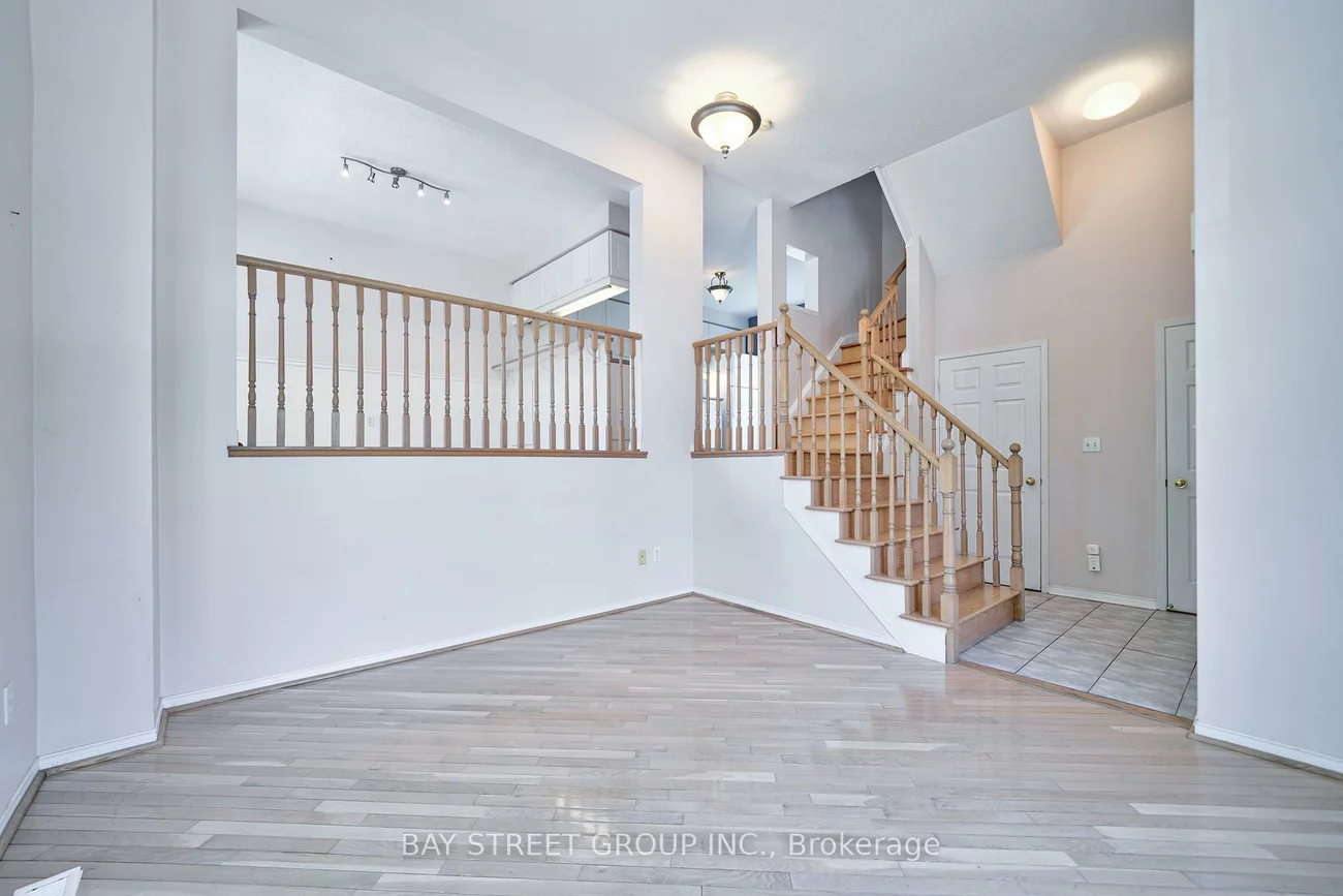 5535, Glen Erin, Central Erin Mills, Mississauga