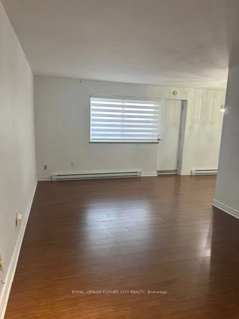 1660, Bloor, Applewood, Mississauga