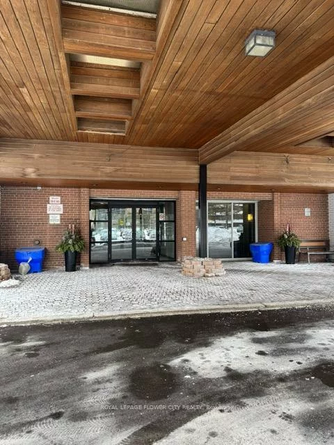 1660, Bloor, Applewood, Mississauga