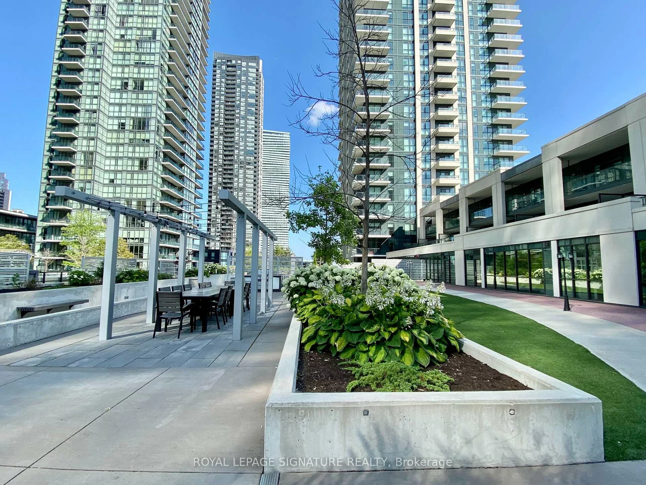 4085, Parkside Village, City Centre, Mississauga