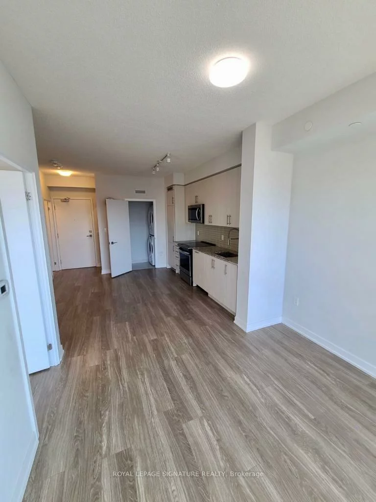 4085, Parkside Village, City Centre, Mississauga