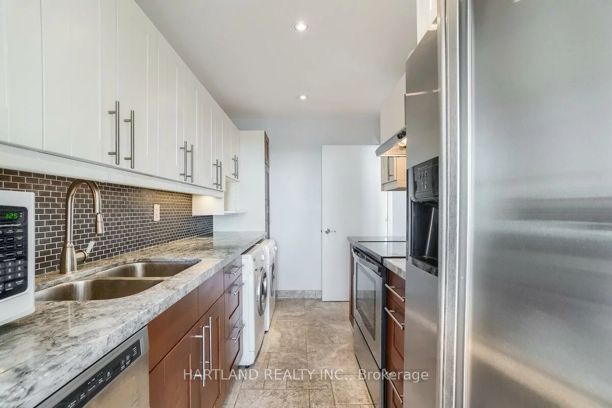 966, Inverhouse, Clarkson, Mississauga