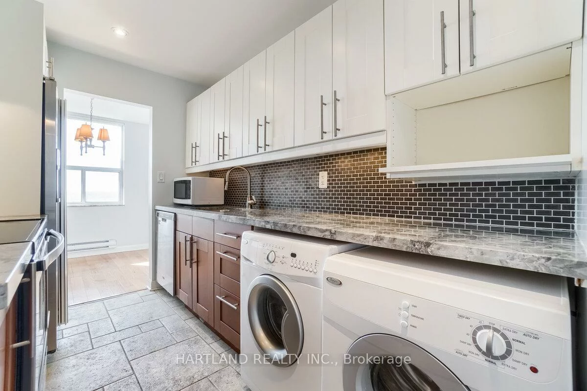 966, Inverhouse, Clarkson, Mississauga