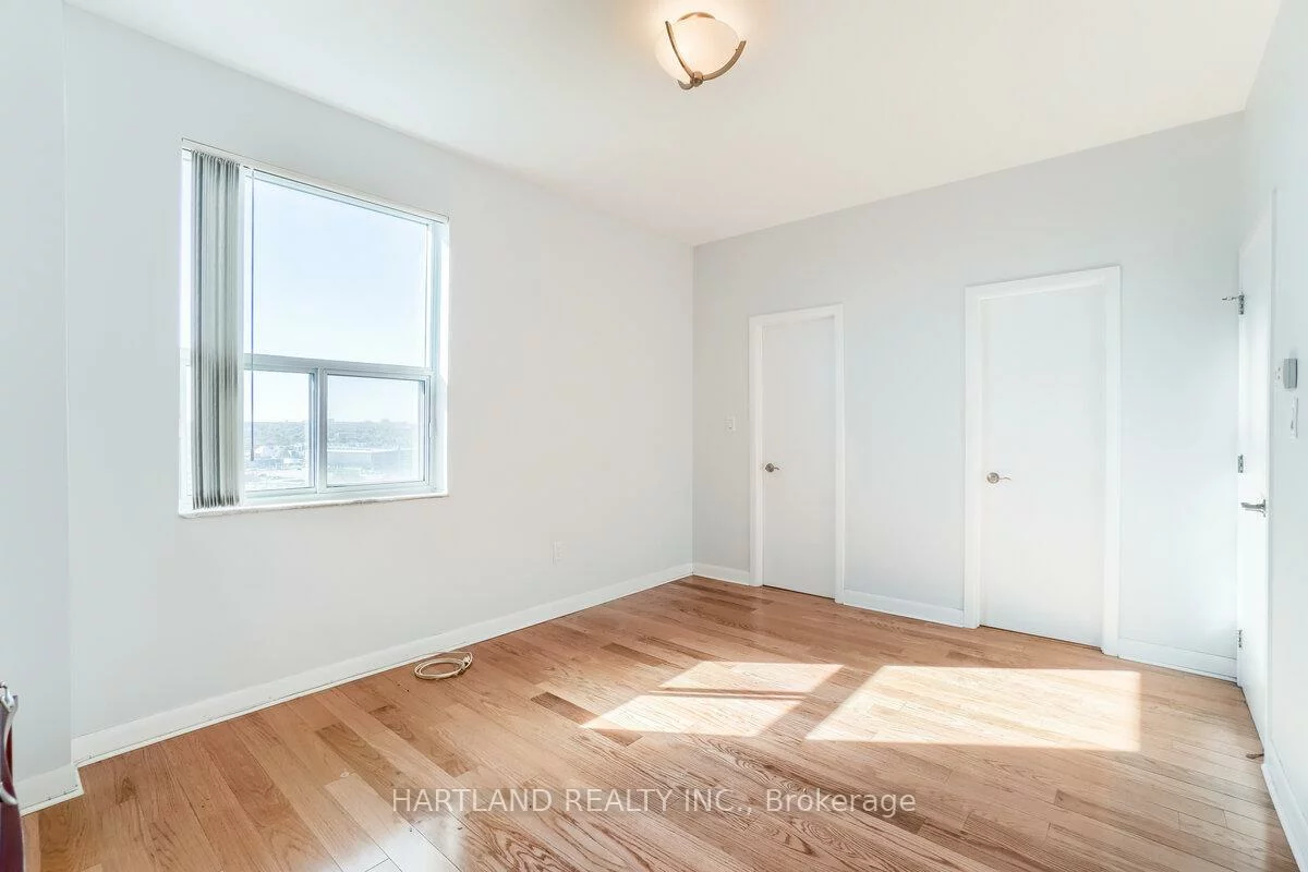 966, Inverhouse, Clarkson, Mississauga