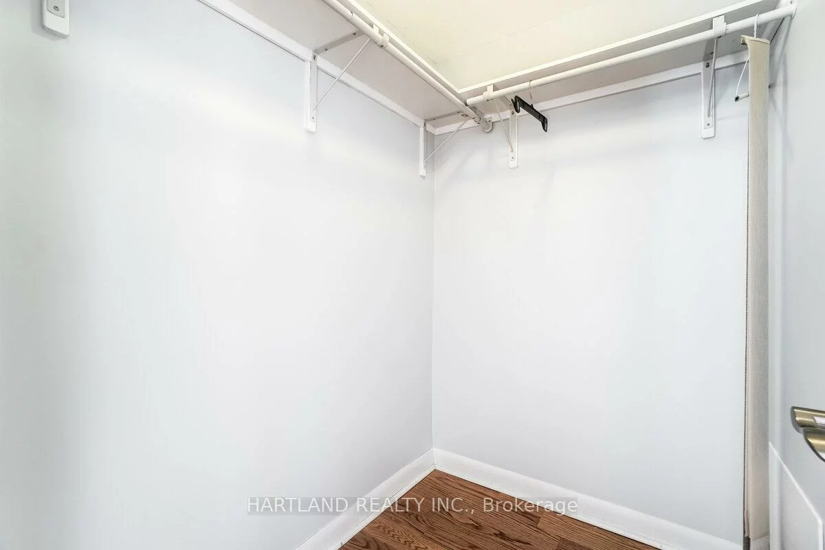 966, Inverhouse, Clarkson, Mississauga