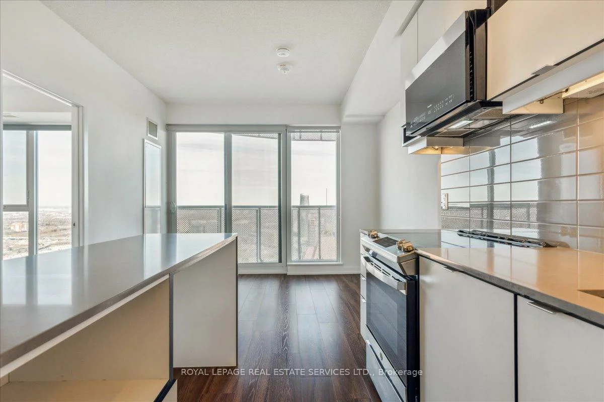 4065, Confederation, City Centre, Mississauga