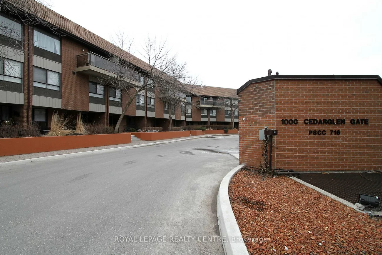 1000, Cedarglen, Erindale, Mississauga