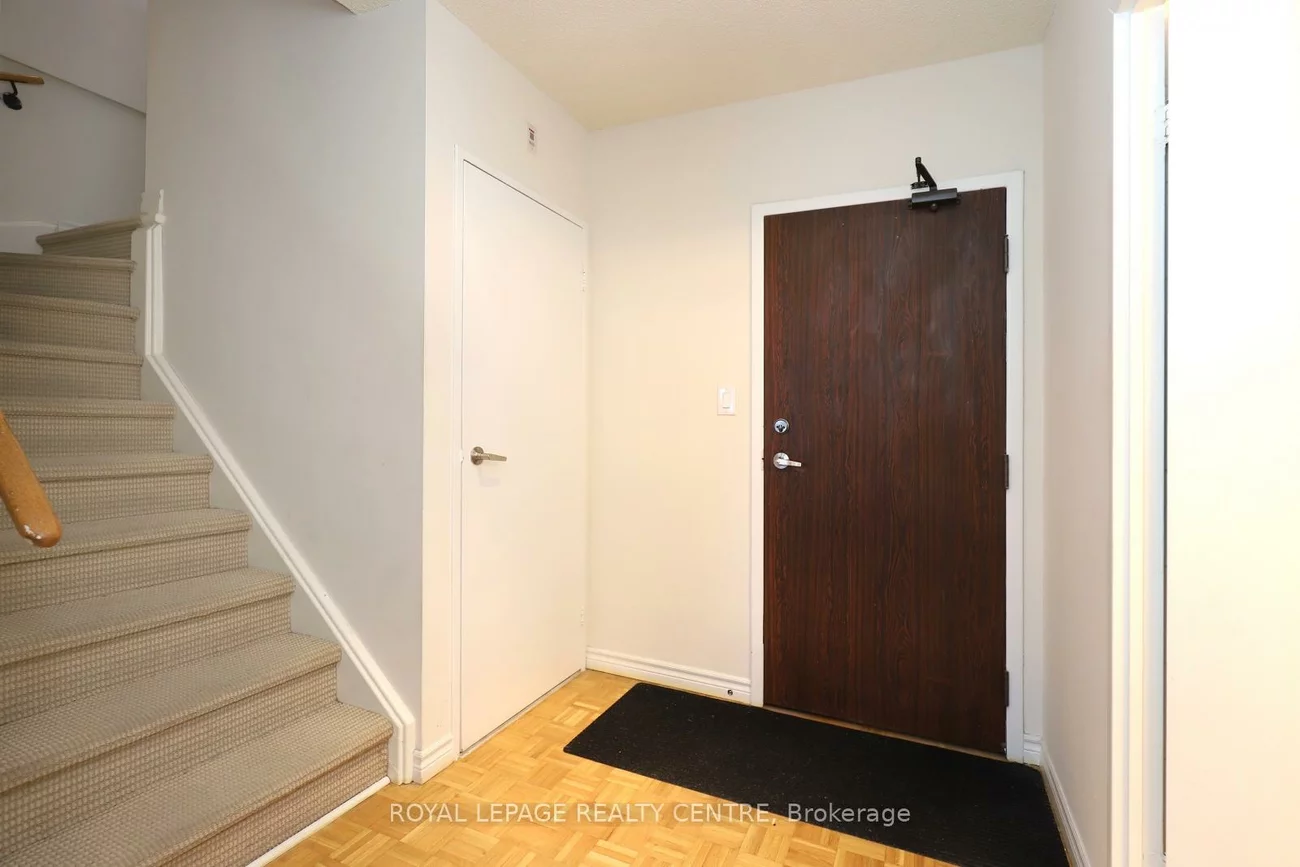1000, Cedarglen, Erindale, Mississauga