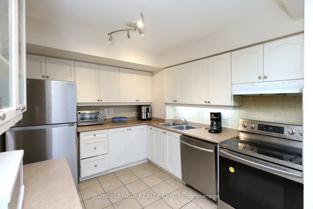 1000, Cedarglen, Erindale, Mississauga