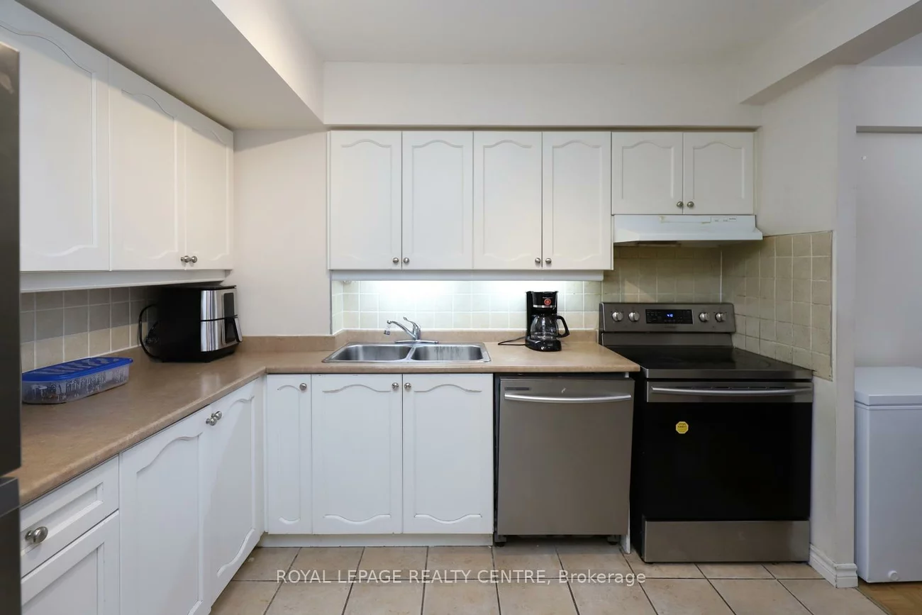 1000, Cedarglen, Erindale, Mississauga