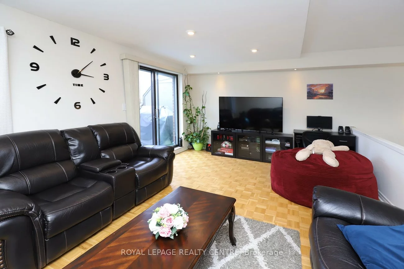 1000, Cedarglen, Erindale, Mississauga