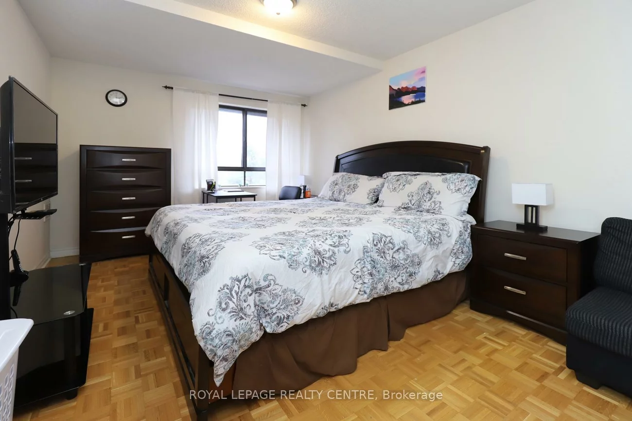 1000, Cedarglen, Erindale, Mississauga