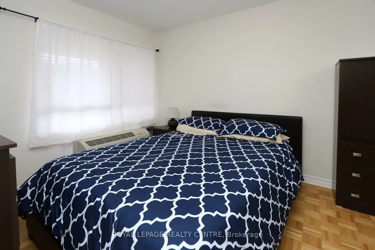 1000, Cedarglen, Erindale, Mississauga