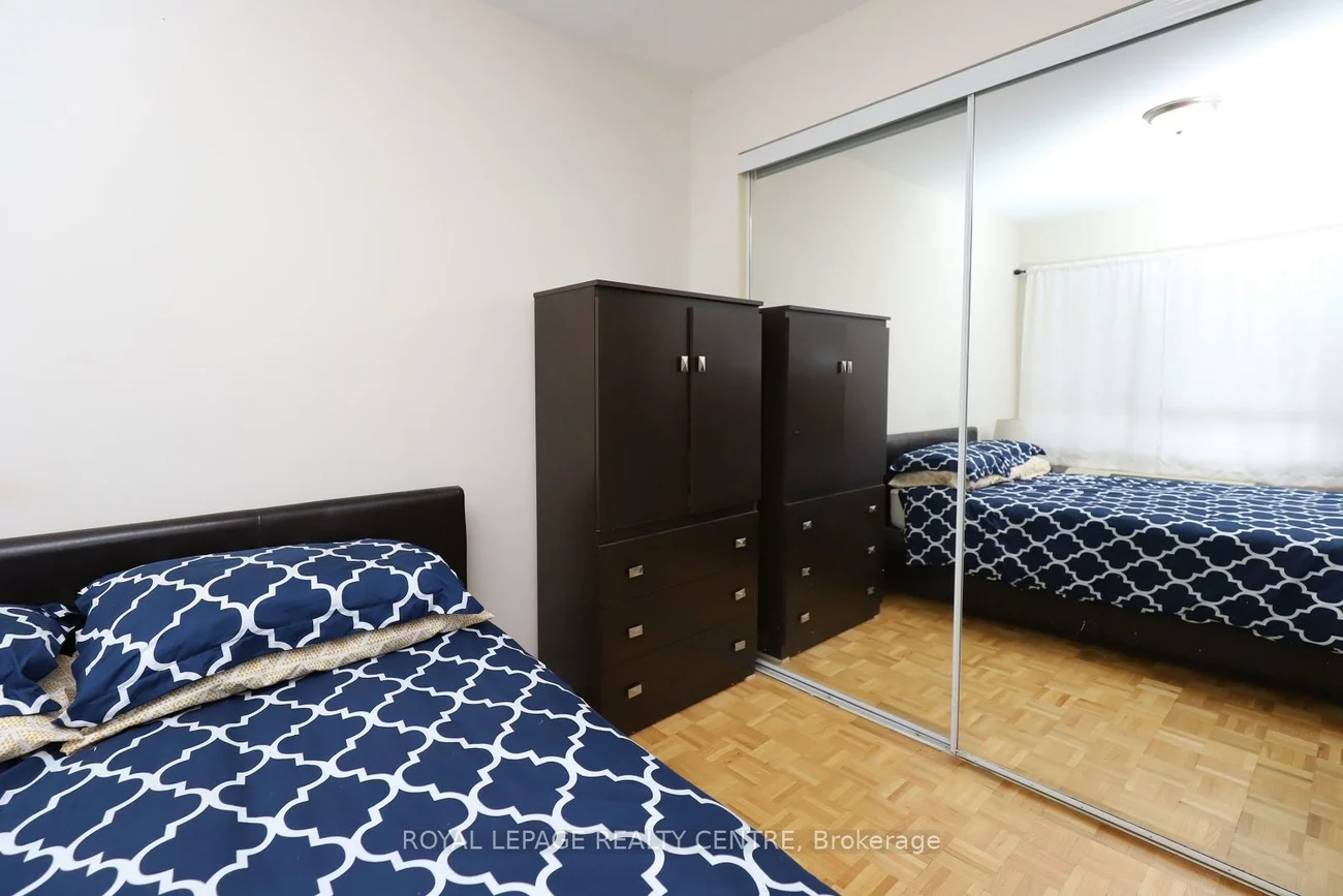 1000, Cedarglen, Erindale, Mississauga