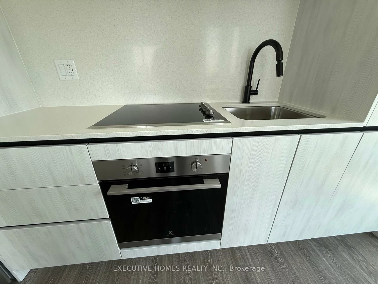 2495, Eglinton, Central Erin Mills, Mississauga