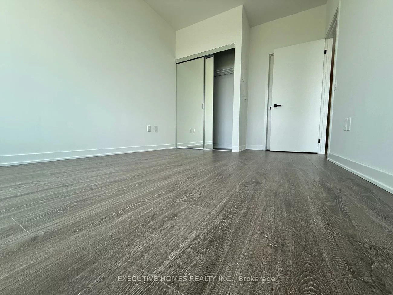 2495, Eglinton, Central Erin Mills, Mississauga