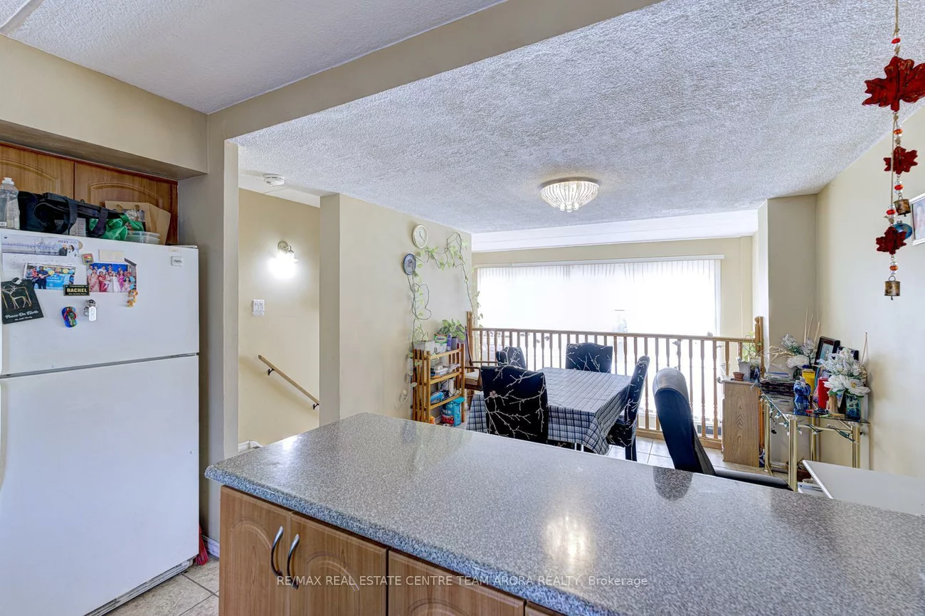 180, Mississauga Valley, Mississauga Valleys, Mississauga