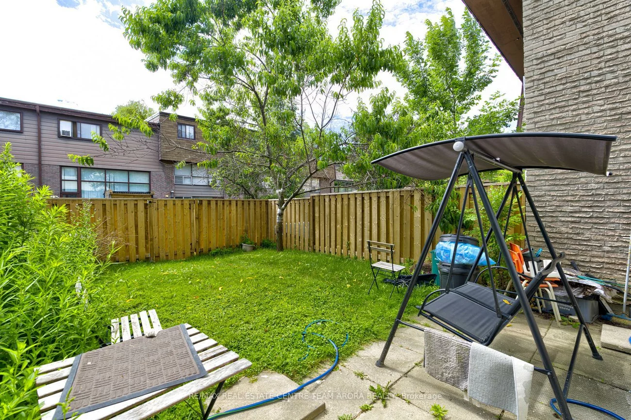 180, Mississauga Valley, Mississauga Valleys, Mississauga