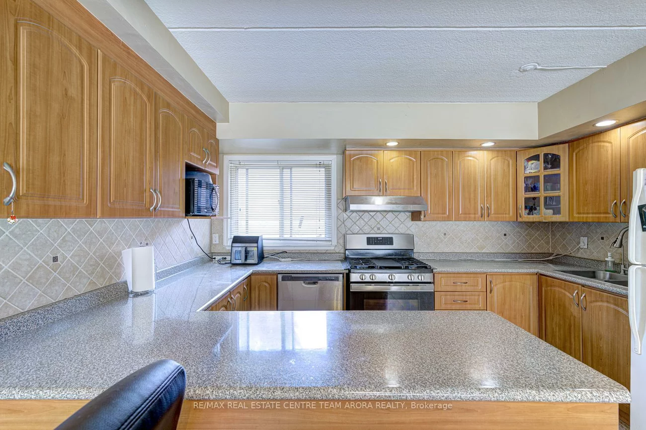 180, Mississauga Valley, Mississauga Valleys, Mississauga