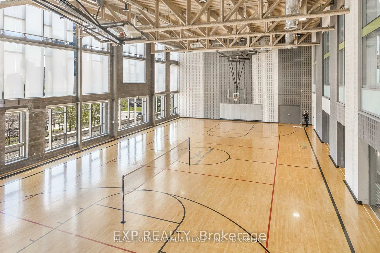 360, Square One, City Centre, Mississauga