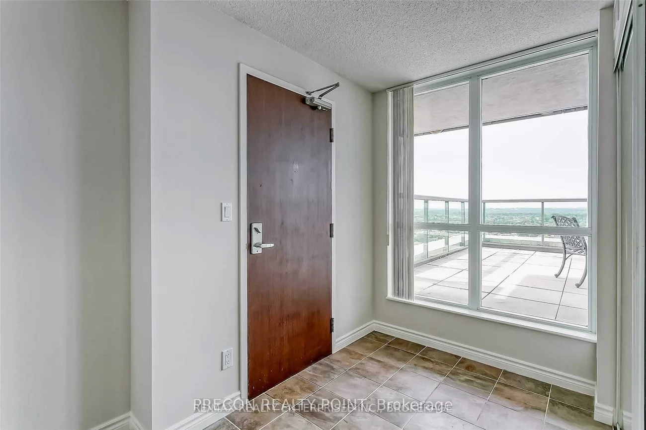 335, Rathburn, City Centre, Mississauga