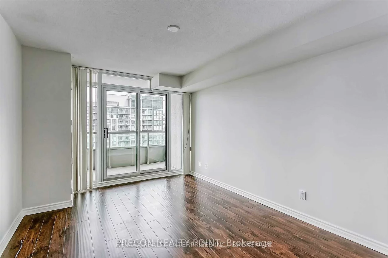 335, Rathburn, City Centre, Mississauga
