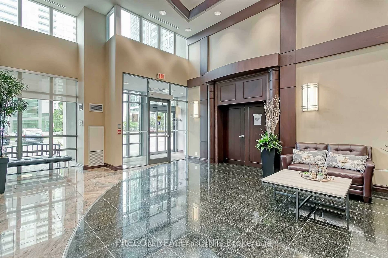 335, Rathburn, City Centre, Mississauga