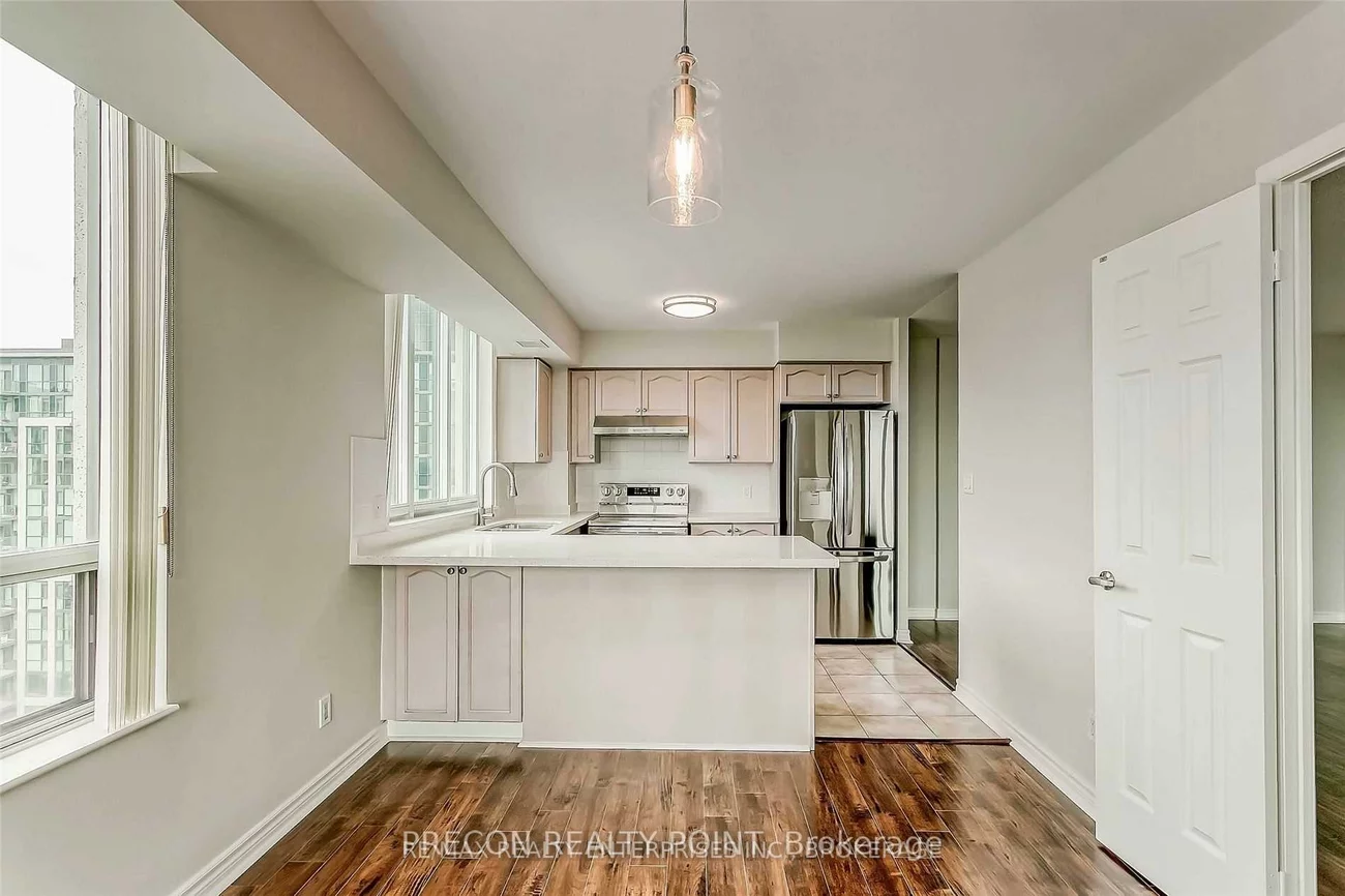 335, Rathburn, City Centre, Mississauga