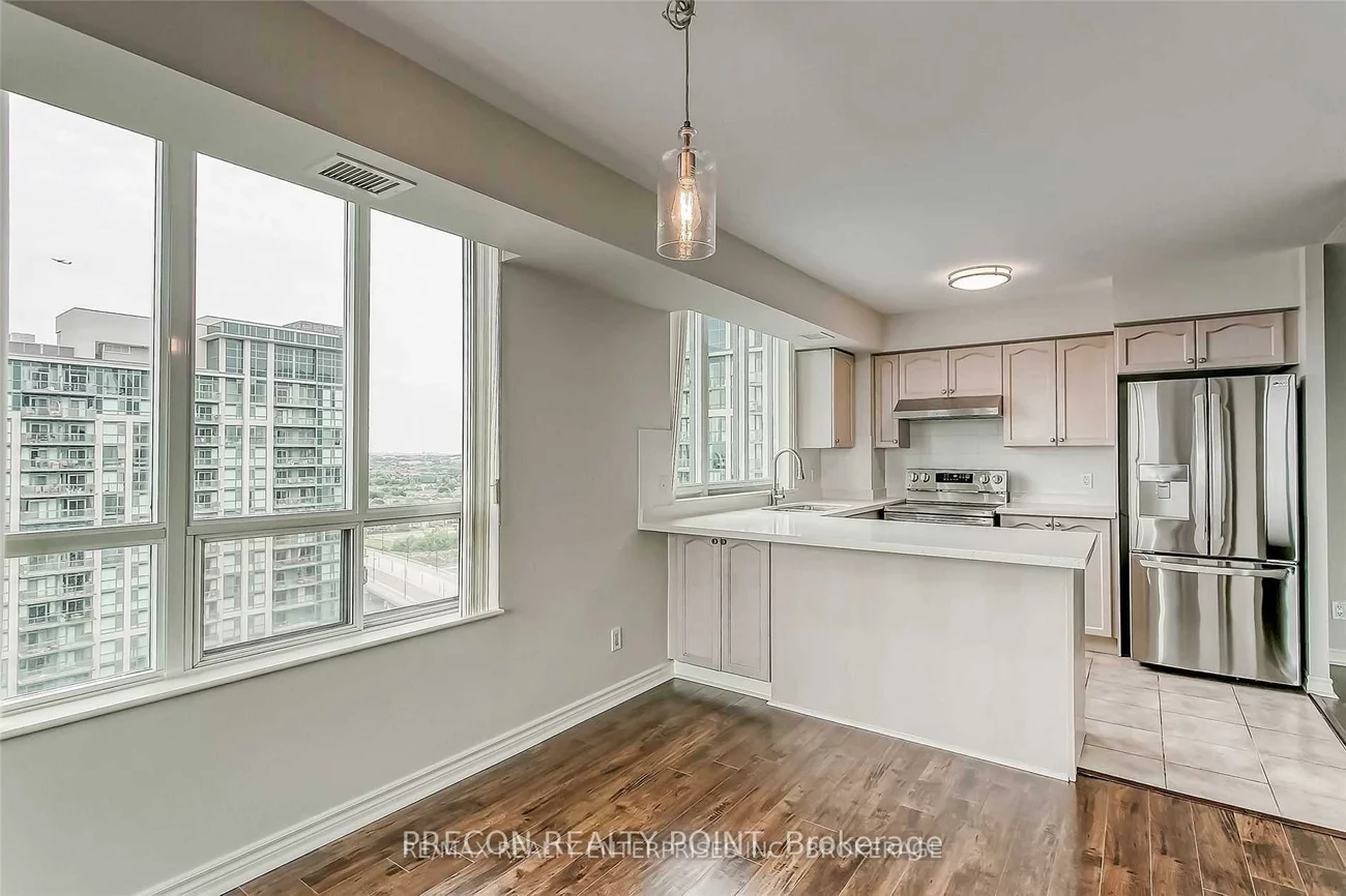335, Rathburn, City Centre, Mississauga