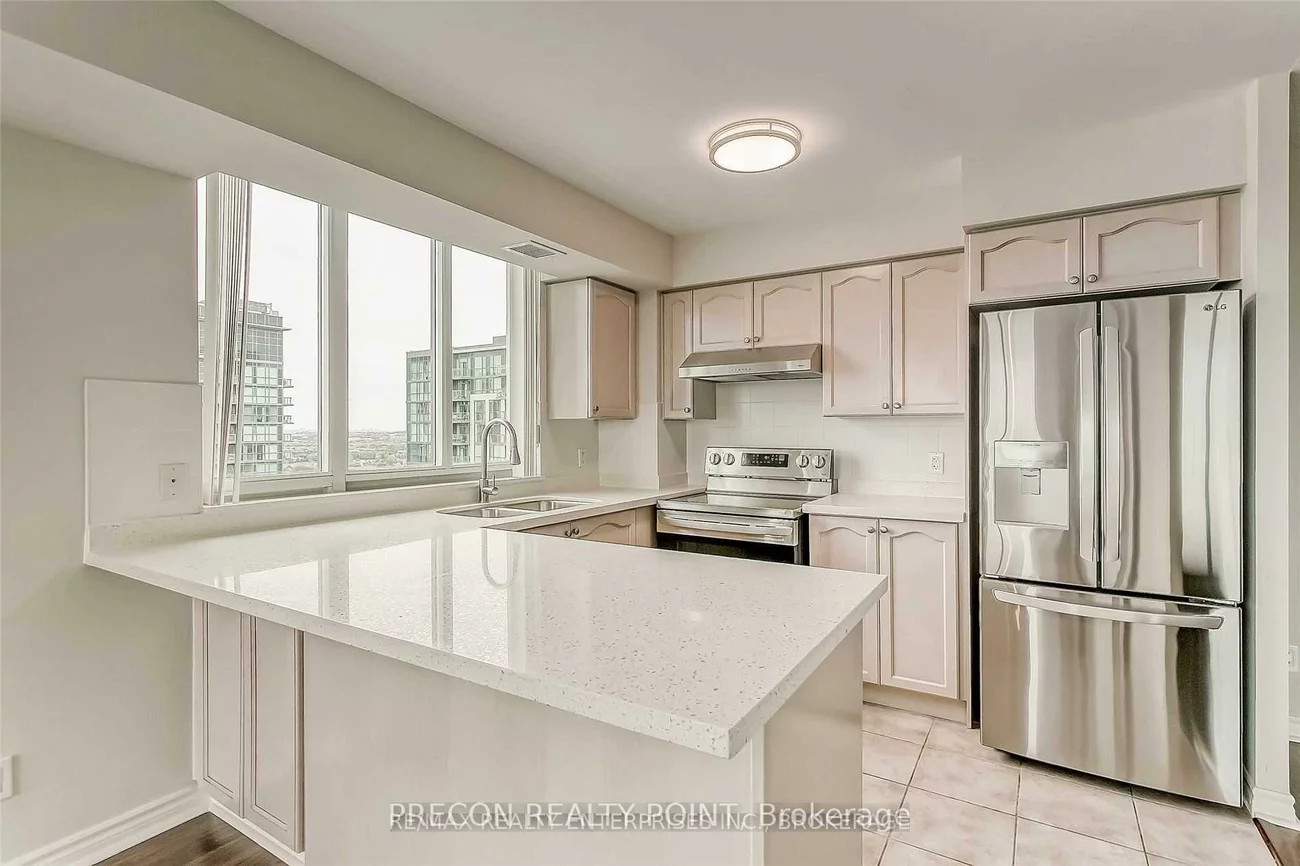 335, Rathburn, City Centre, Mississauga