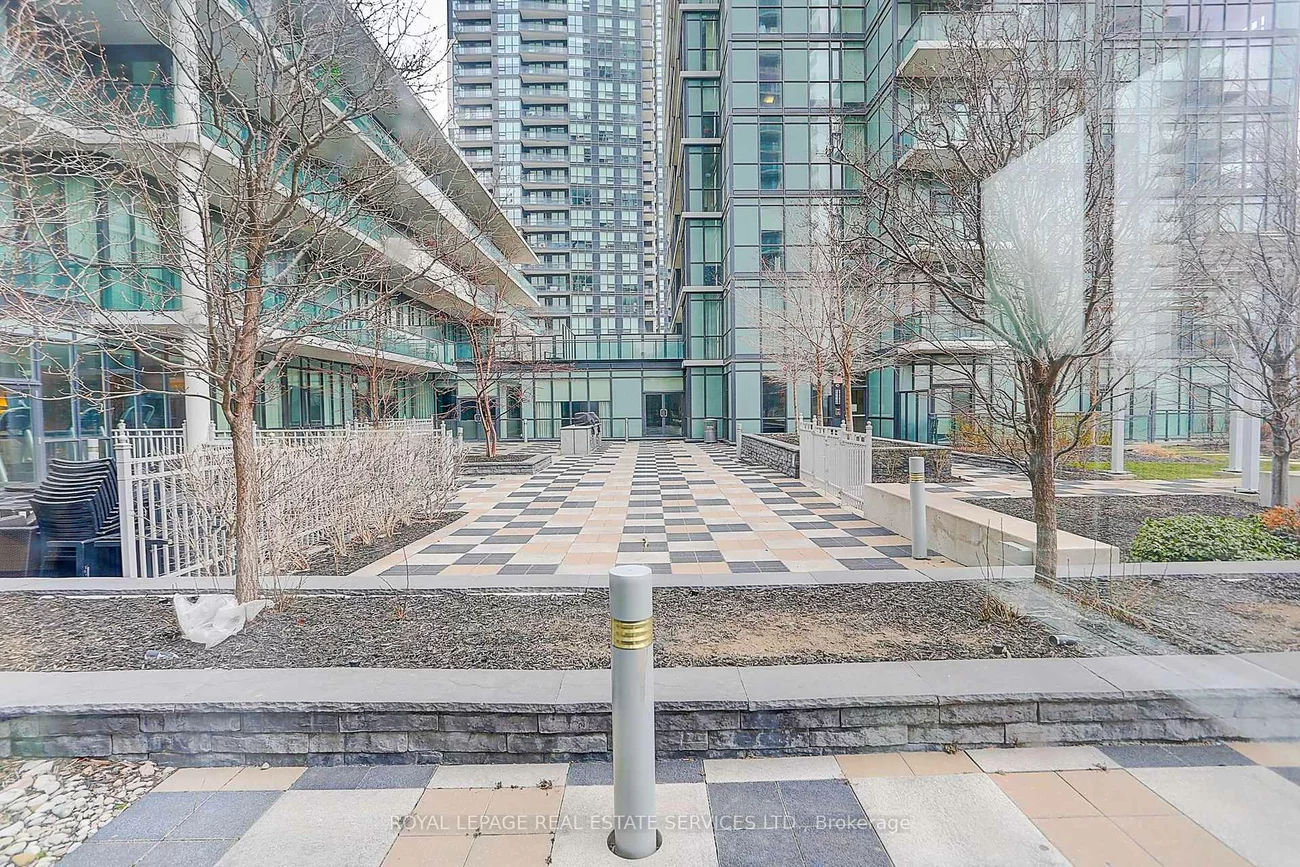 4070, Confederation, City Centre, Mississauga