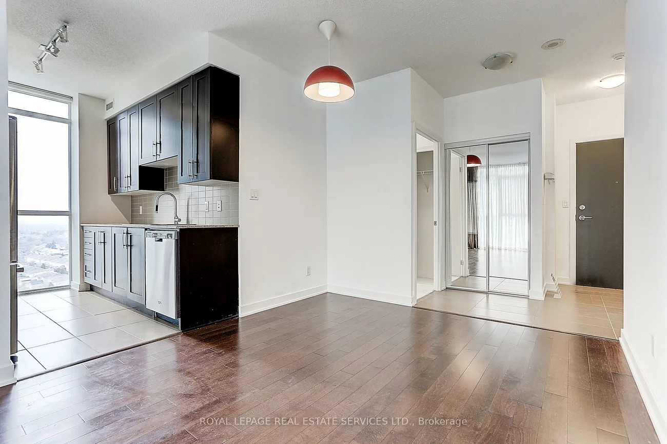 4070, Confederation, City Centre, Mississauga