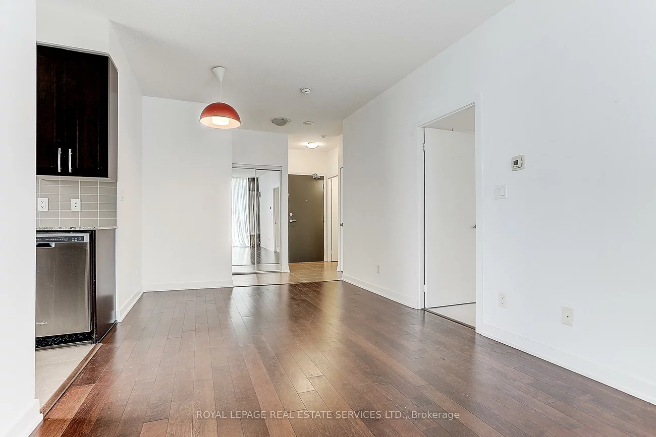 4070, Confederation, City Centre, Mississauga