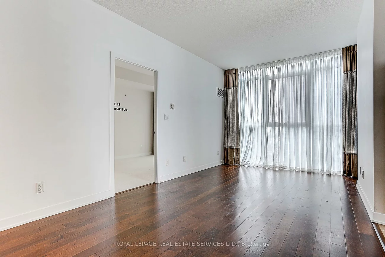 4070, Confederation, City Centre, Mississauga