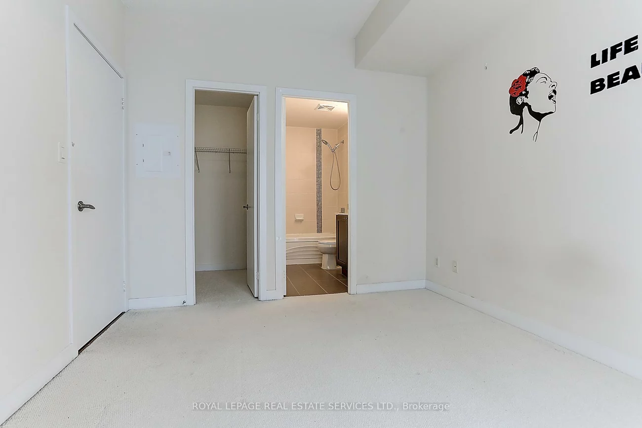 4070, Confederation, City Centre, Mississauga
